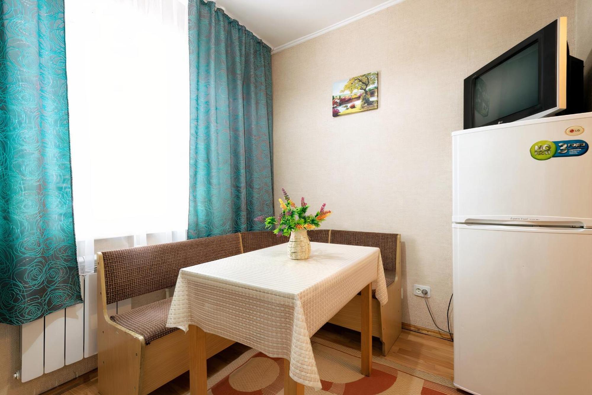 Nadezhda Apartments On Zhibek Zholy Avenue 33 Almaty Exterior photo
